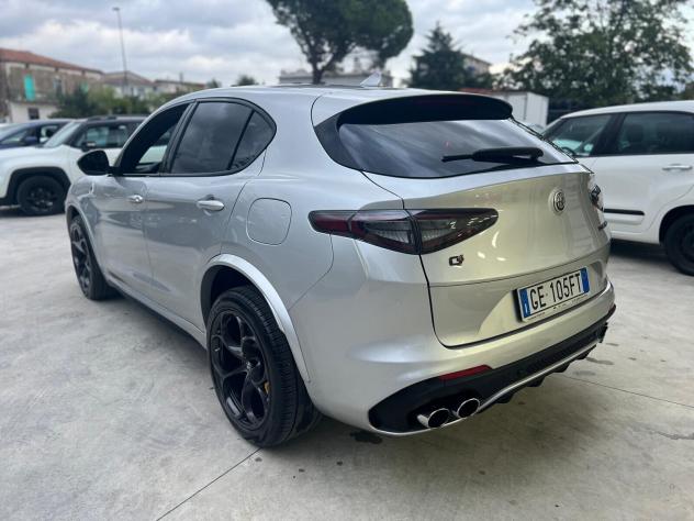 Alfa Romeo Stelvio 2.9 Bi-Turbo V6 510 CV AT8 Quadrifoglio - Foto 5