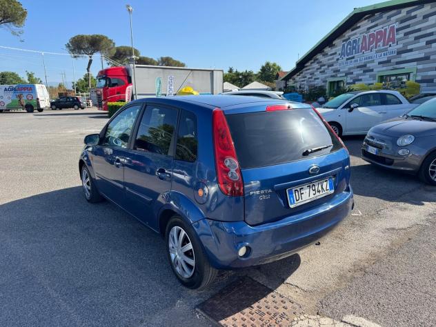 Ford Fiesta 1.4 TDCI 68CV 5P NEOPATENTATI 2007 - Foto 4