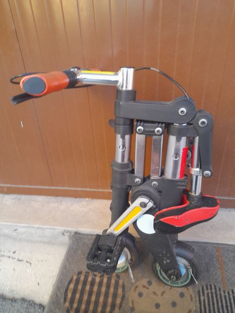 A-BYKE BICICLETTA PIEGHEVOLE NUOVISSIMA PERFETTA E MAI UTILIZZATA, per PENDOLARI - Foto 7