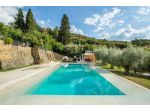 Arezzo – Agazzi | Prestigioso casale in pietra con piscina a sfioro - Rif. V29