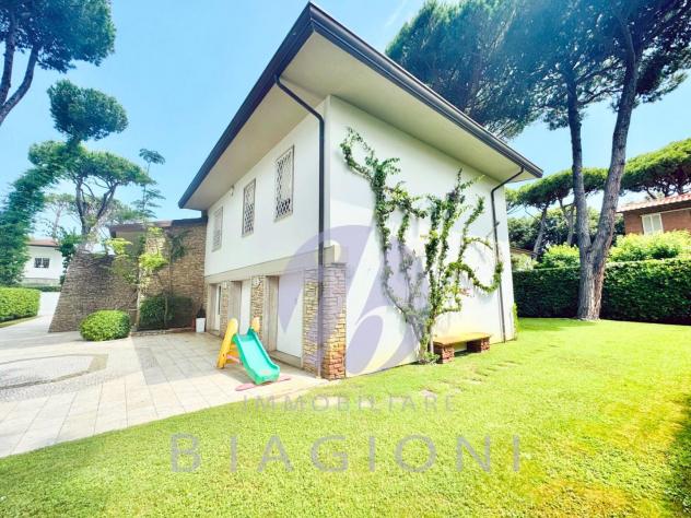 Villa in vendita a Lido di Camaiore - Camaiore 250 mq Rif: 1359555 - Foto 5
