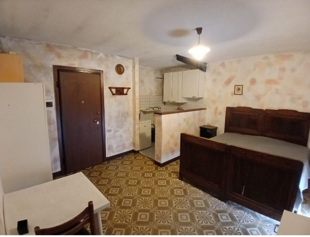 Vendo MONOLOCALE con angolo cottura e bagno Mq. 38 - Foto 5