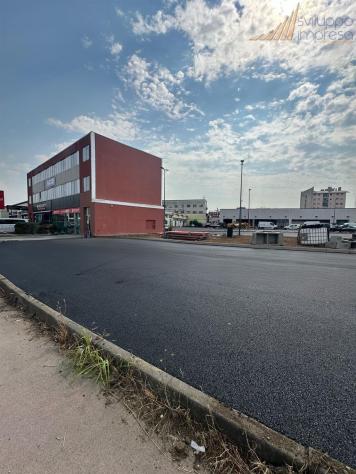 NEGOZIO PLURIVETRINE IN AFFITTO A BRUGHERIO - Foto 10