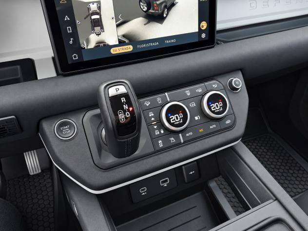 Land Rover Defender 110 3.0D I6 200 CV AWD Auto SE - Foto 9