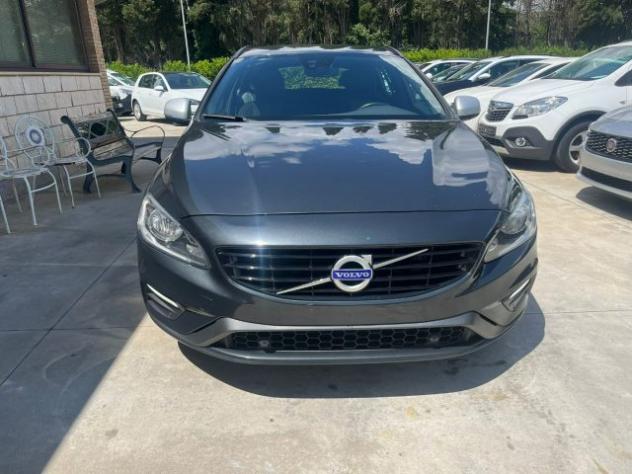 VOLVO V60 D2 2.0 R-design rif. 22166745 - Foto 2