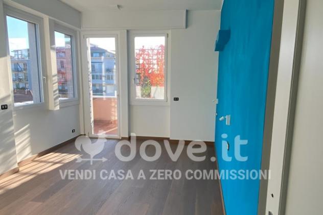 Attico / Mansarda di 220 m² con più di 5 locali e box auto in vendita a Varese - Foto 5