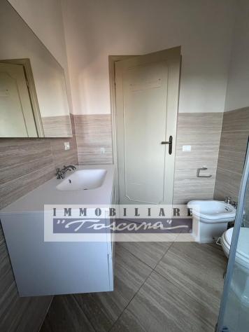 APPARTAMENTO di 6 vani e di 100 mq (VIAREGGIO) rif. A1005 - Foto 19