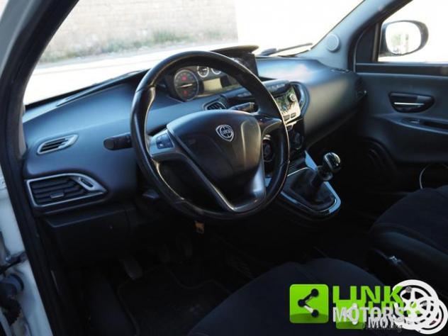 LANCIA Ypsilon 1.2 69 CV 5 porte S&S Silver - Foto 4