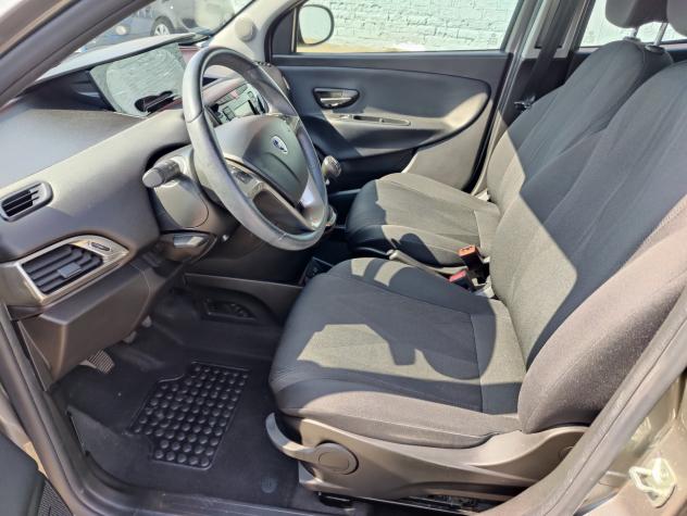 Lancia Ypsilon 1.0 FireFly 5 porte S&S Hybrid Ecochic Gold - Foto 6