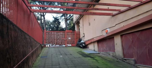 Box in Via Vittorio Veneto - Foto 2