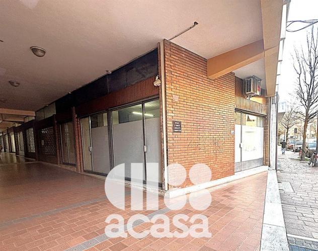 NEGOZIO IN AFFITTO NEL CENTRO CITTA' - Foto 2