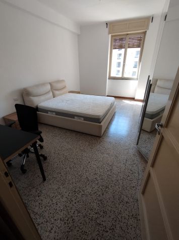 AFFITTASI AMPIA STANZA SINGOLA con letto matrimoniale– SESTO SAN GIOVANNI CENTRO - Foto 2