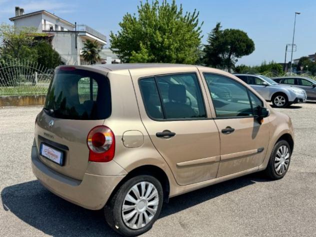 RENAULT Modus 1.2 16V Confort Privilège rif. 23790076 - Foto 3