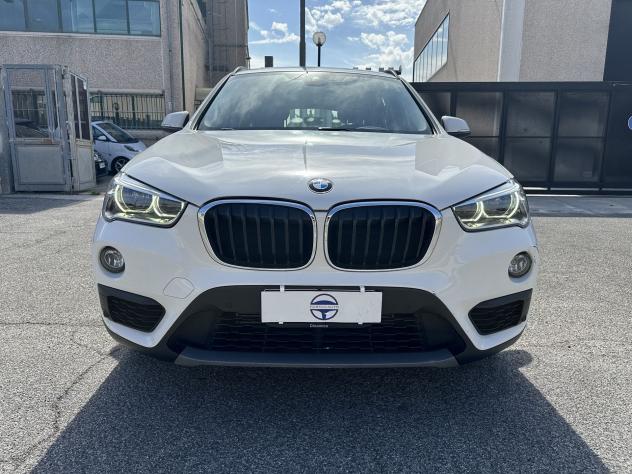 BMW X1 sDrive 18d Business Automatic 150cv - Foto 2