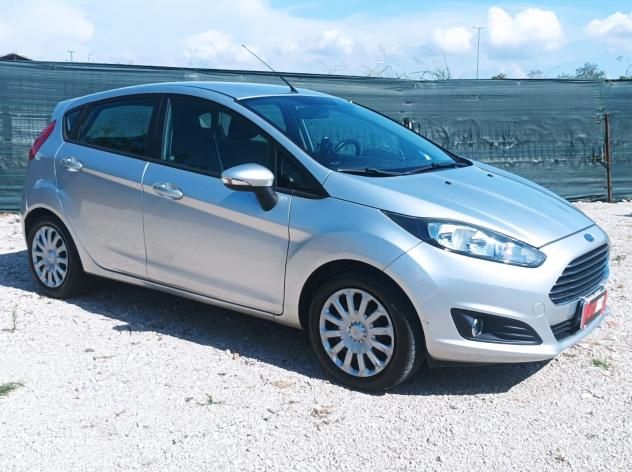 Ford Fiesta 1.5 TDCi 75CV 5 porte Titanium - Foto 2
