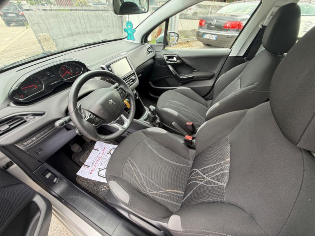 Peugeot 208 1.4 HDi 68 CV 5 porte Allure - Foto 9