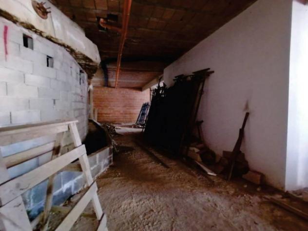 Immobile in asta di 425 m² in vendita a Poggio Mirteto - Foto 2
