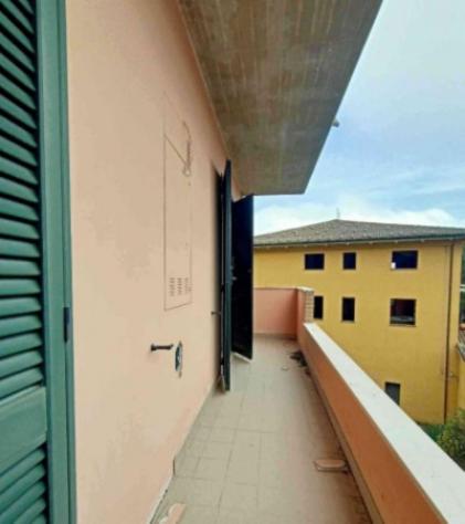 Immobile in asta di 314 m², box auto in vendita a Serra Sant'Abbondio - Foto 9