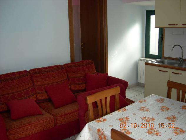 APPARTAMENTO INDIPENDENTE di 3 vani e di 60 mq (MASSA - CASTAGNETOLA) rif. AR-ORESTE - Foto 2