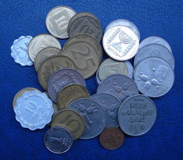 LOTTO 552- ISRAELE 32 MONETE VEDI FOTO E DESCRIZIONE