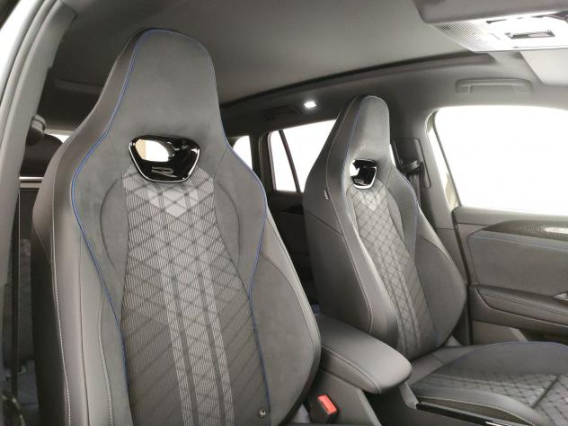 Volkswagen Tiguan 1.5 eTSI 150 CV ACT DSG R-Line - Foto 9