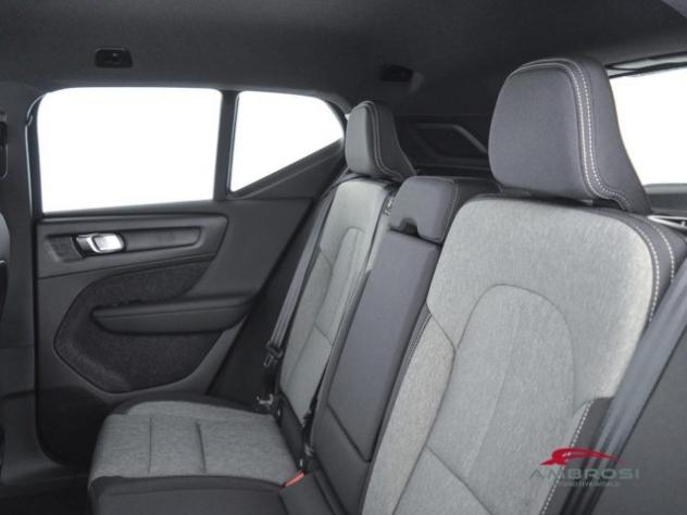 VOLVO XC40 B3 Mild hybrid Benzina Plus Dark rif. 23734701 - Foto 10