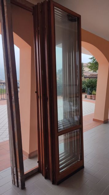 Finestre e portefinestre in legno - Foto 7