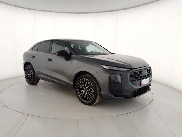 Audi Q3 TFSI 110 kW S tronic S Line Edition Sportback - Foto 4