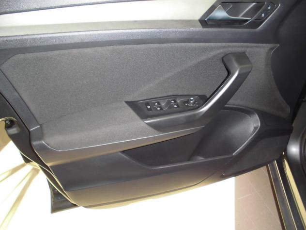 Volkswagen T-Roc 1.0 TSI Business BlueMotion Technology - Foto 5