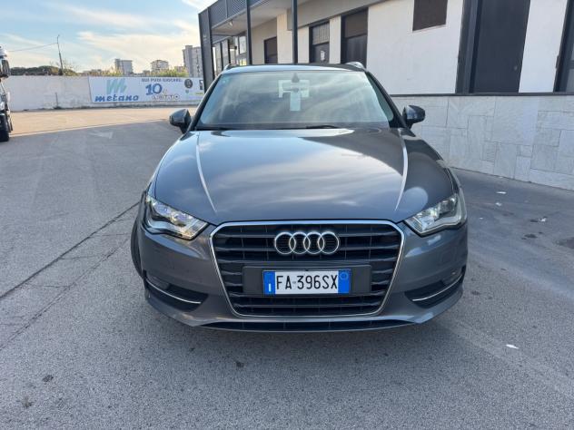 Audi A3 1.6 TDI Attraction - Foto 3