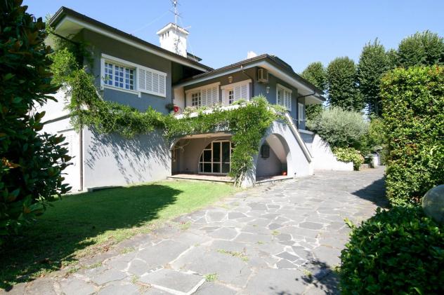 Villa in vendita a Pietrasanta 500 mq Rif: 1338260