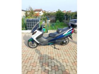 Scuter 400 Suzuki