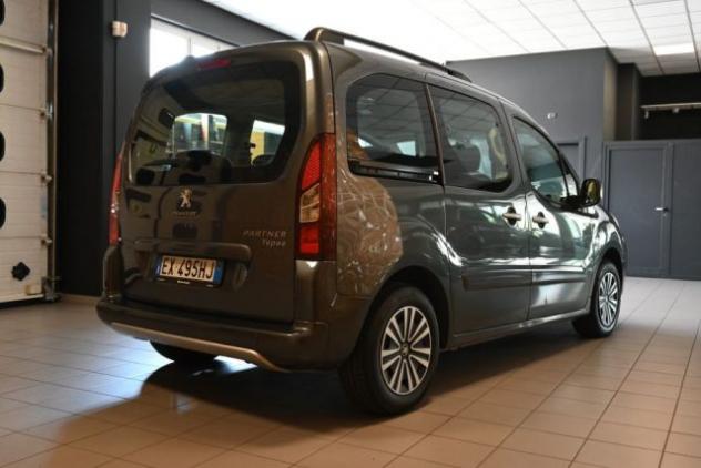 PEUGEOT Partner TEPEE 1.6 HDI 92CV STYLE TETTO ISOFIX 5POSTI NUOVO rif. 23922119 - Foto 3