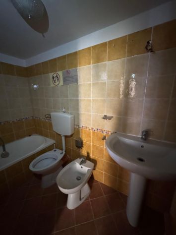 10 V075 Palazzina indipendente ristrutturata nel cuore di Bagheria - Foto 5