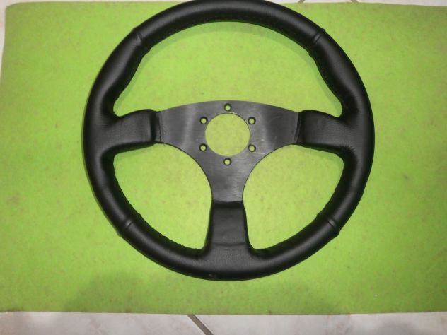 VOLANTE UNIVERSALE FIAT 127 128 124 D'EPOCA ATTACCO MOZZO MOMO 6 FORI D.33 - Foto 2