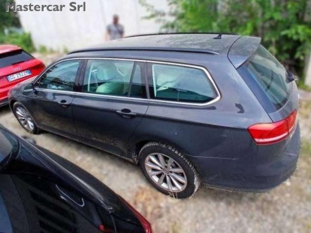 VOLKSWAGEN Passat Variant Passat VIII Variant 1.6 tdi Business Navi 120cv rif. 23836580 - Foto 9