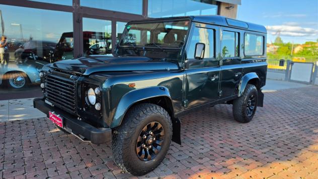 Land Rover Defender 110 2.2 TD4 Station Wagon N1 5 P. motore nuovo percors KM 15.000 - Foto 4