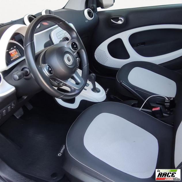 SMART - Fortwo - 1000 52 kW MHD coupé passion - Foto 9