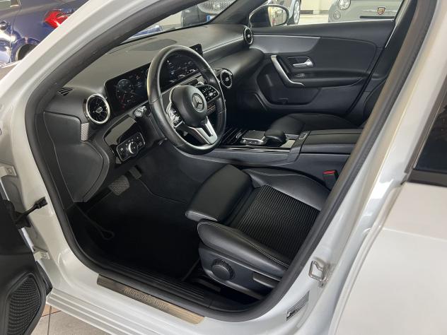 Mercedes-Benz Classe A A 180 d Automatic Sport - Foto 5