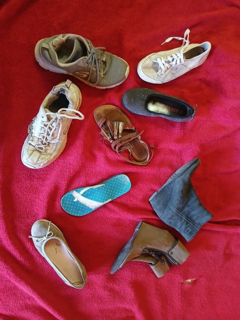 Scarpe calze intimo accessori indumenti usati - Foto 4