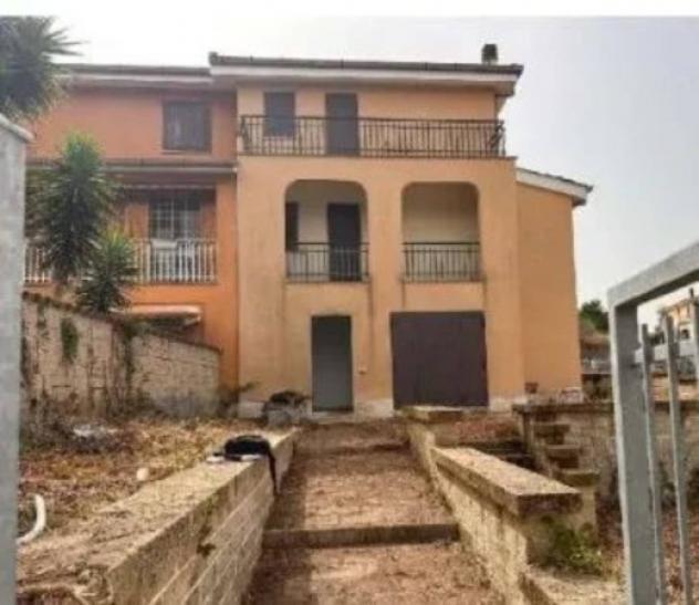 Immobile in asta di 125 m² con più di 5 locali in vendita a Ardea - Foto 2