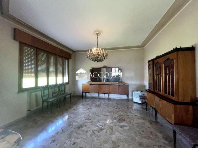 CASA INDIPENDENTE di 5 vani e di 300 mq (MARENO DI PIAVE) rif. GG80 - Foto 2