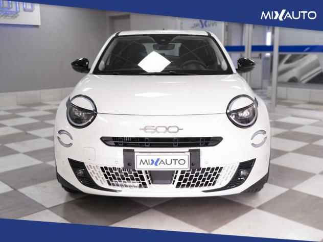 Fiat 600 1.2 Hybrid Pop 145CV Auto - Foto 2
