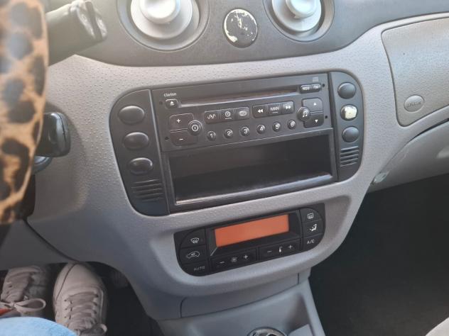 Citroen C3 1.4 HDi Exclusive - Foto 10