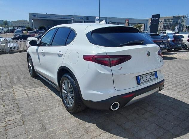Alfa Romeo Stelvio 2.2 Turbodiesel 210 CV AT8 Q4 Executive - Foto 7