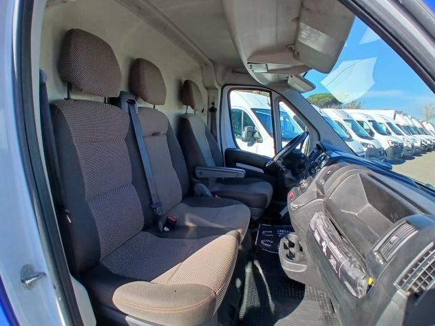Peugeot Boxer 330 2.2 BlueHDi 120 S&S PC-TN Furgone - Foto 10