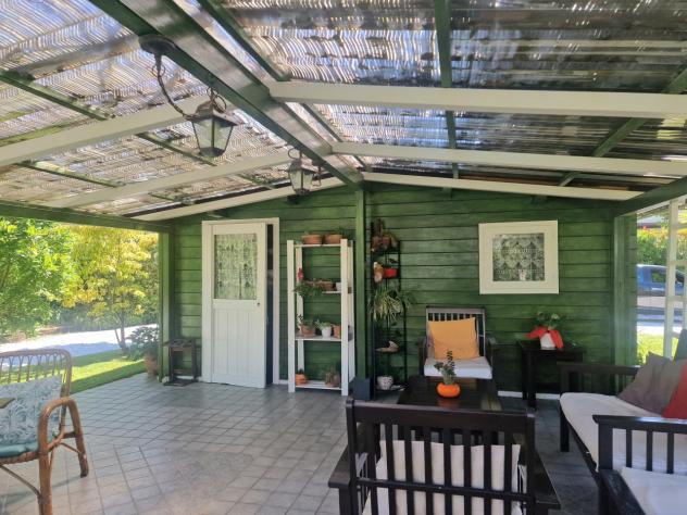 RONCHI, località Poveromo, a pochi minuti dal mare, proponiamo in vendita ampia porzione di villa bifamiliare composta di soggiorno luminoso, cucina a - Foto 10