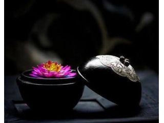 Massaggi - benessere Cuneo - Massaggio su lettino rilassante zona Cuneo Tel:3793758316