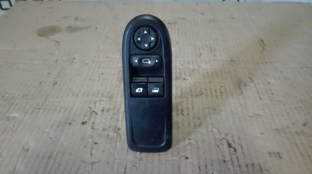 Pulsantiera alzacristalli anteriore SX Citroen C3 del 2015 (98012283XT)