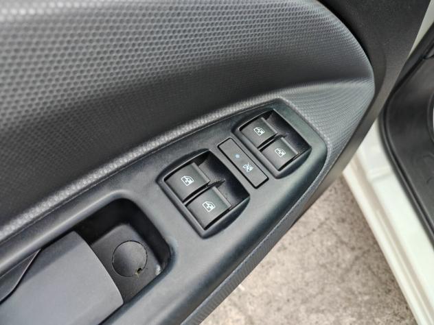 Fiat Doblo 1,6 diesel 02/2010 CV105 POSTI SETTE - Foto 7